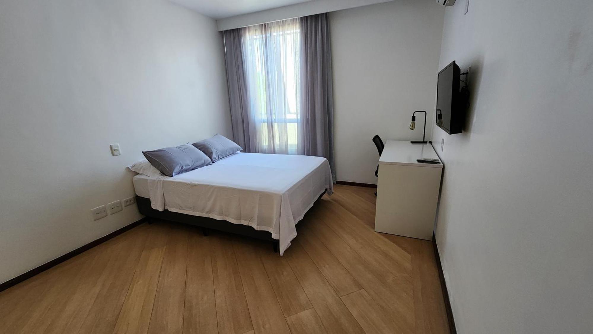 Flat Real